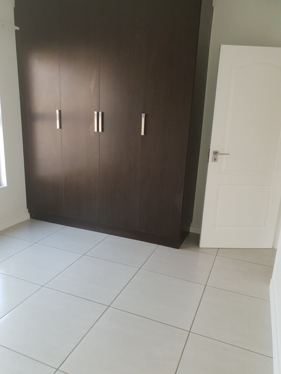 2 Bedroom Property for Sale in Greenstone Ridge Gauteng