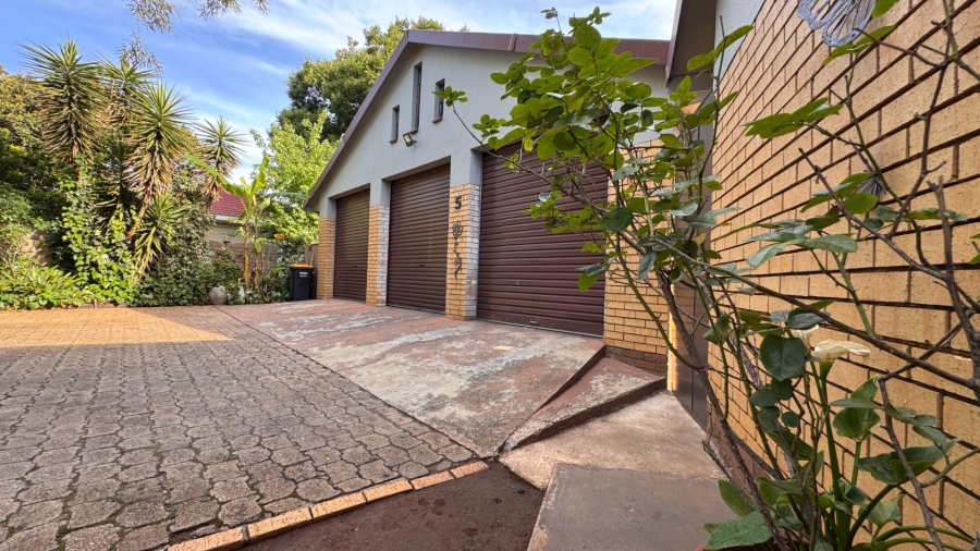 4 Bedroom Property for Sale in Three Rivers East Gauteng