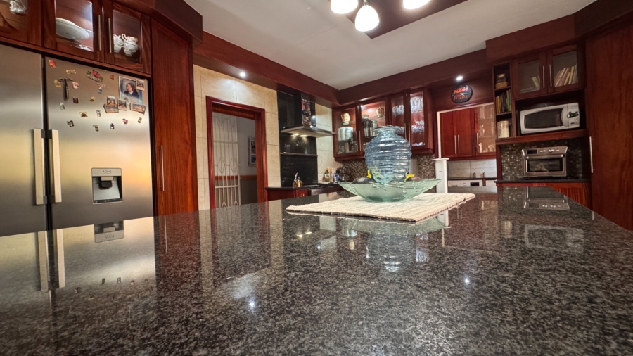4 Bedroom Property for Sale in Three Rivers East Gauteng