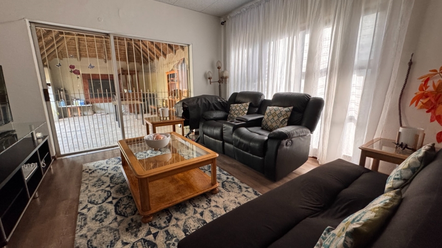 4 Bedroom Property for Sale in Three Rivers East Gauteng