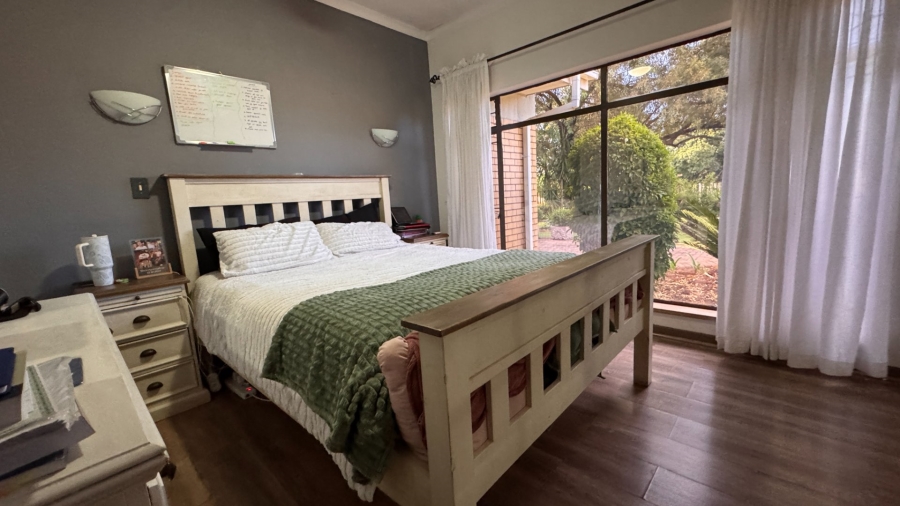 4 Bedroom Property for Sale in Three Rivers East Gauteng