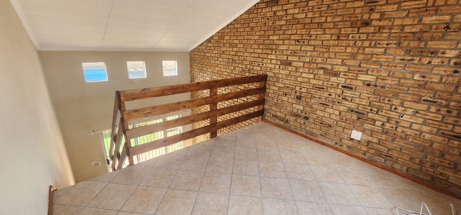 2 Bedroom Property for Sale in Honeypark Gauteng