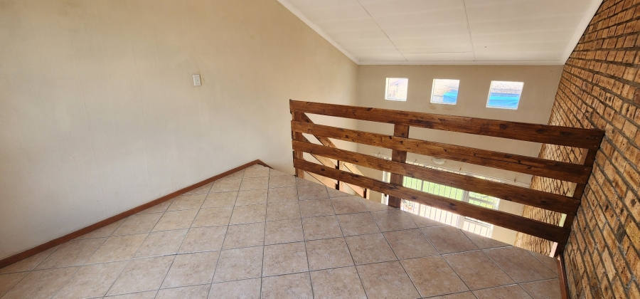 2 Bedroom Property for Sale in Honeypark Gauteng