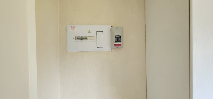 2 Bedroom Property for Sale in Honeypark Gauteng