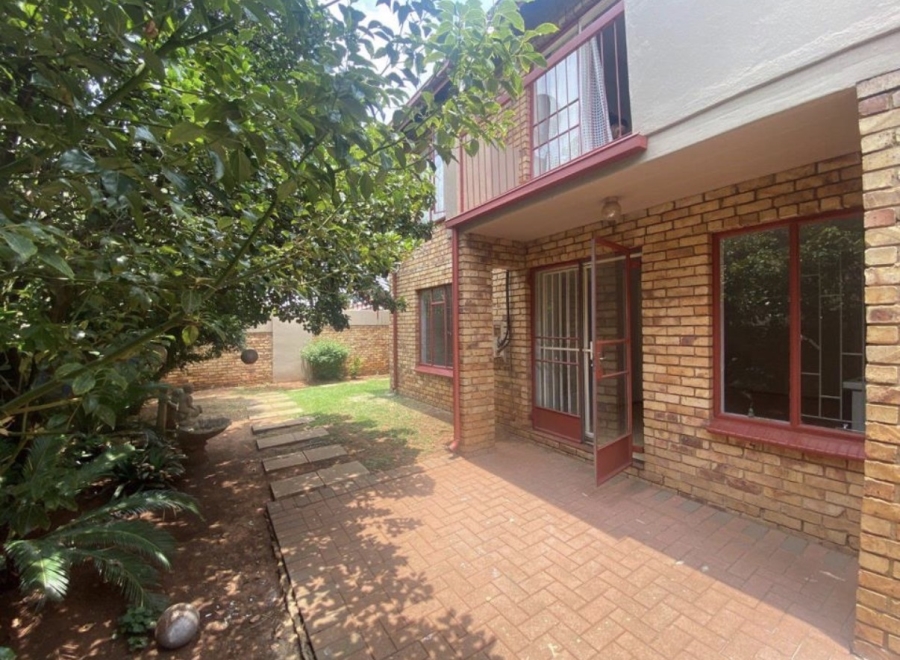 3 Bedroom Property for Sale in Zwartkop Gauteng