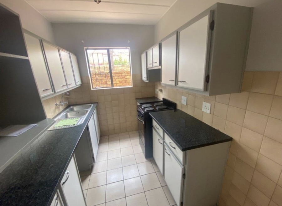 3 Bedroom Property for Sale in Zwartkop Gauteng