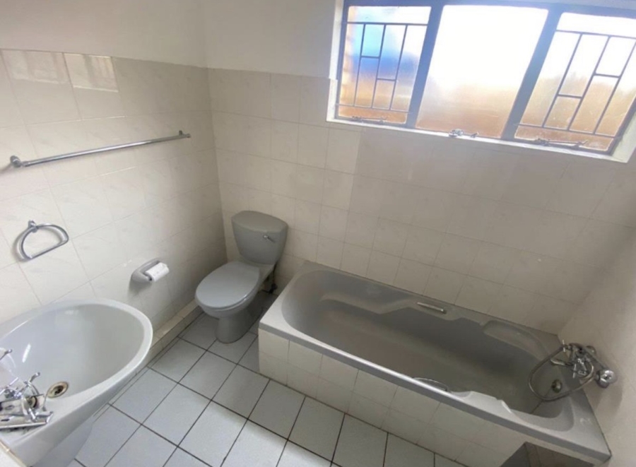 3 Bedroom Property for Sale in Zwartkop Gauteng