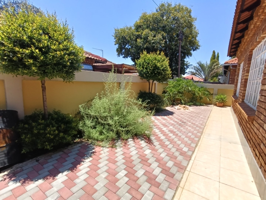 3 Bedroom Property for Sale in Theresa Park Gauteng