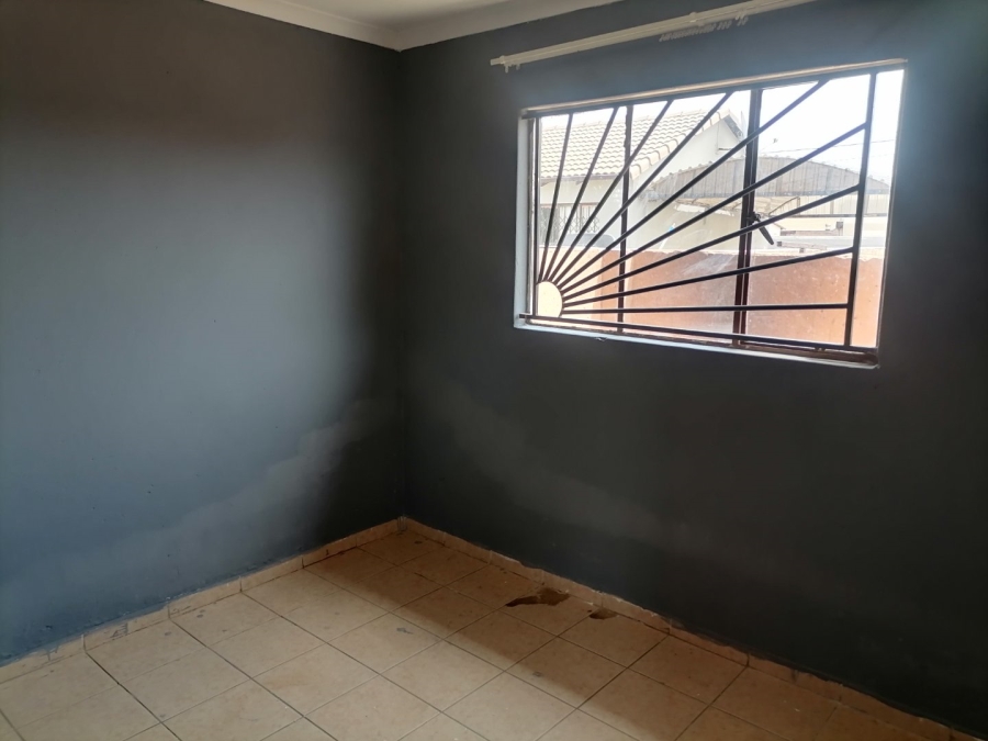 3 Bedroom Property for Sale in Protea Glen Gauteng