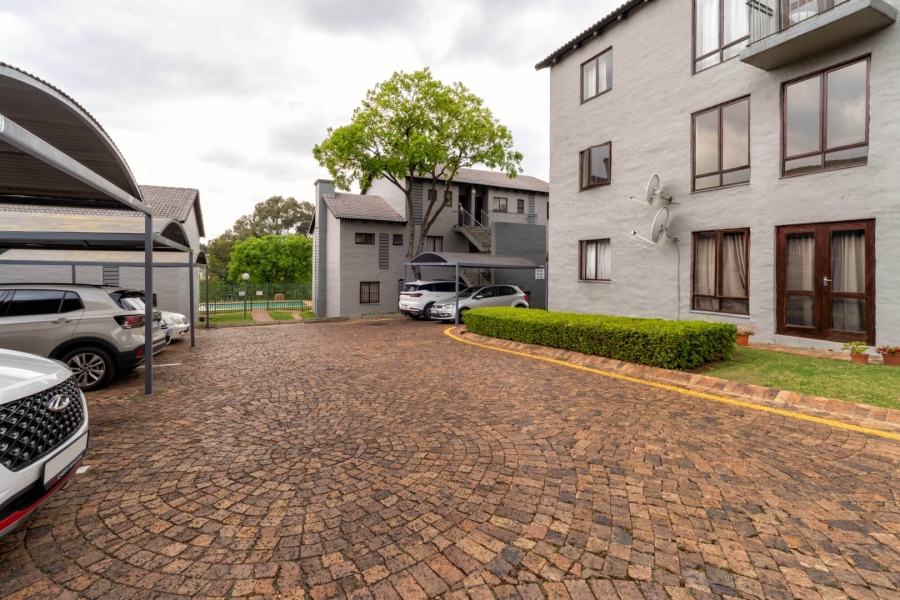 To Let 1 Bedroom Property for Rent in Paulshof Gauteng