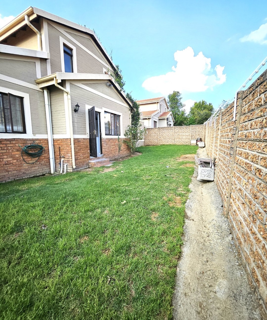 4 Bedroom Property for Sale in Halfway Gardens Gauteng