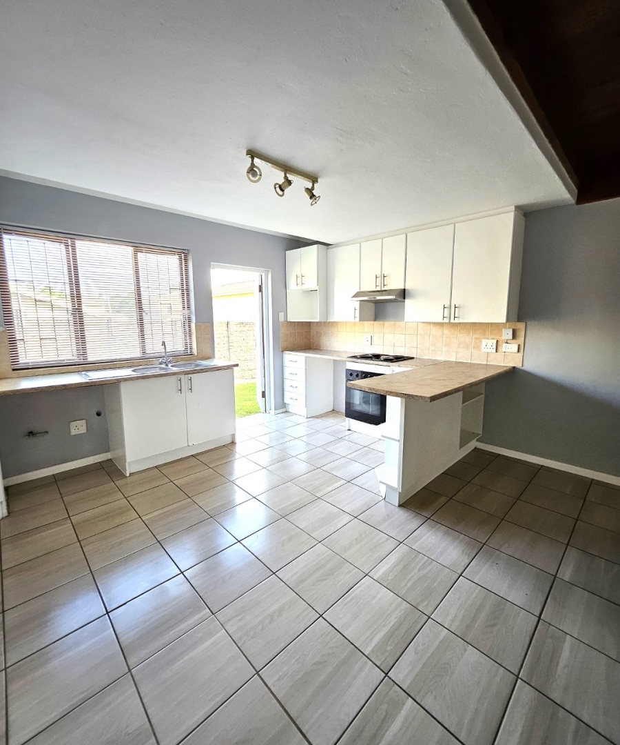 4 Bedroom Property for Sale in Halfway Gardens Gauteng
