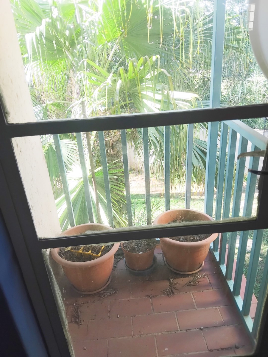 2 Bedroom Property for Sale in Vorna Valley Gauteng