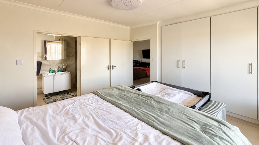 3 Bedroom Property for Sale in Parkrand Gauteng
