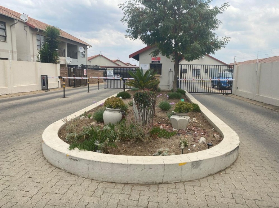 3 Bedroom Property for Sale in Parkrand Gauteng
