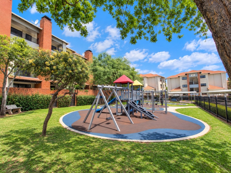 2 Bedroom Property for Sale in Greenstone Hill Gauteng
