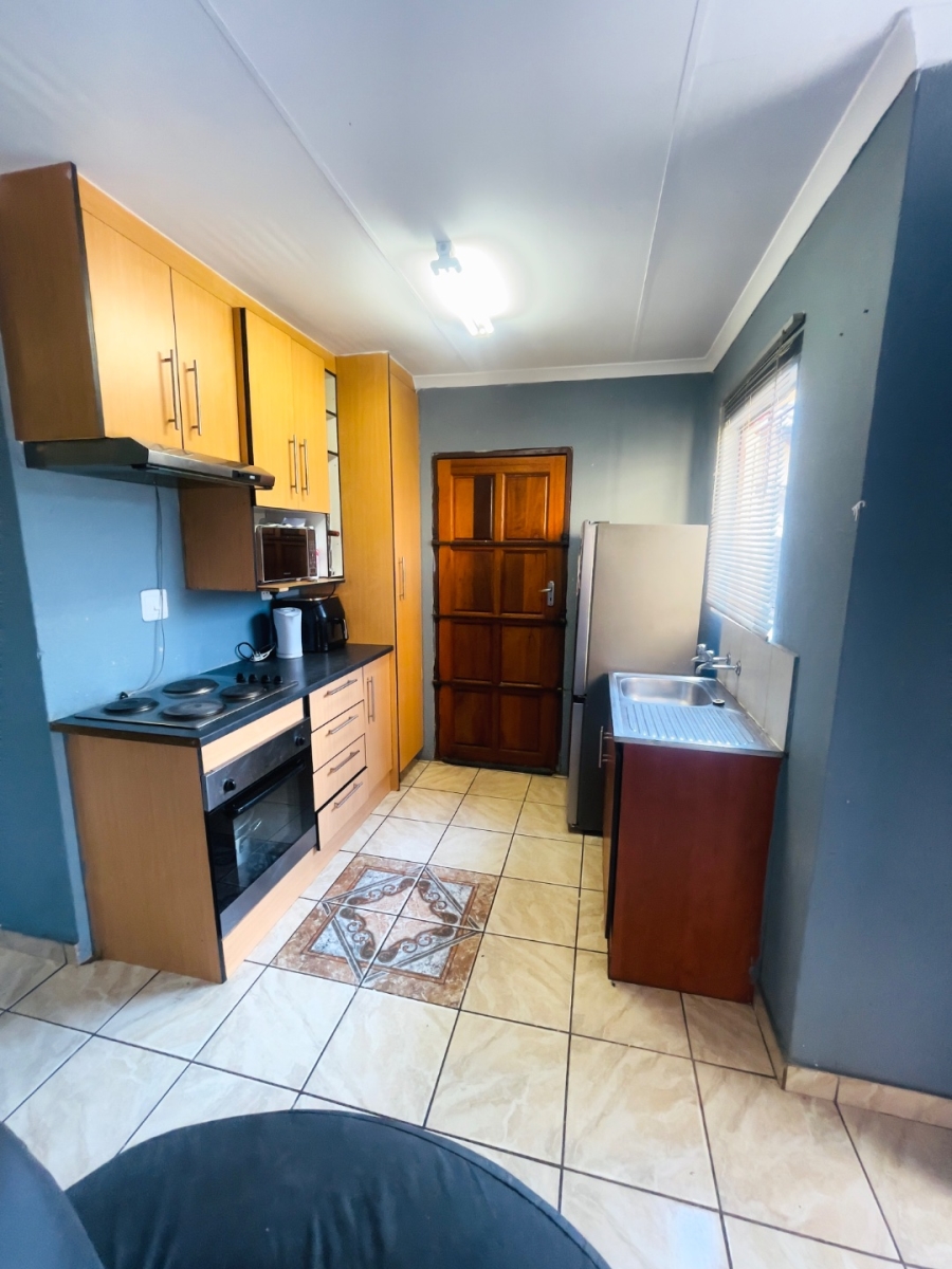 To Let 3 Bedroom Property for Rent in Soshanguve VV Gauteng