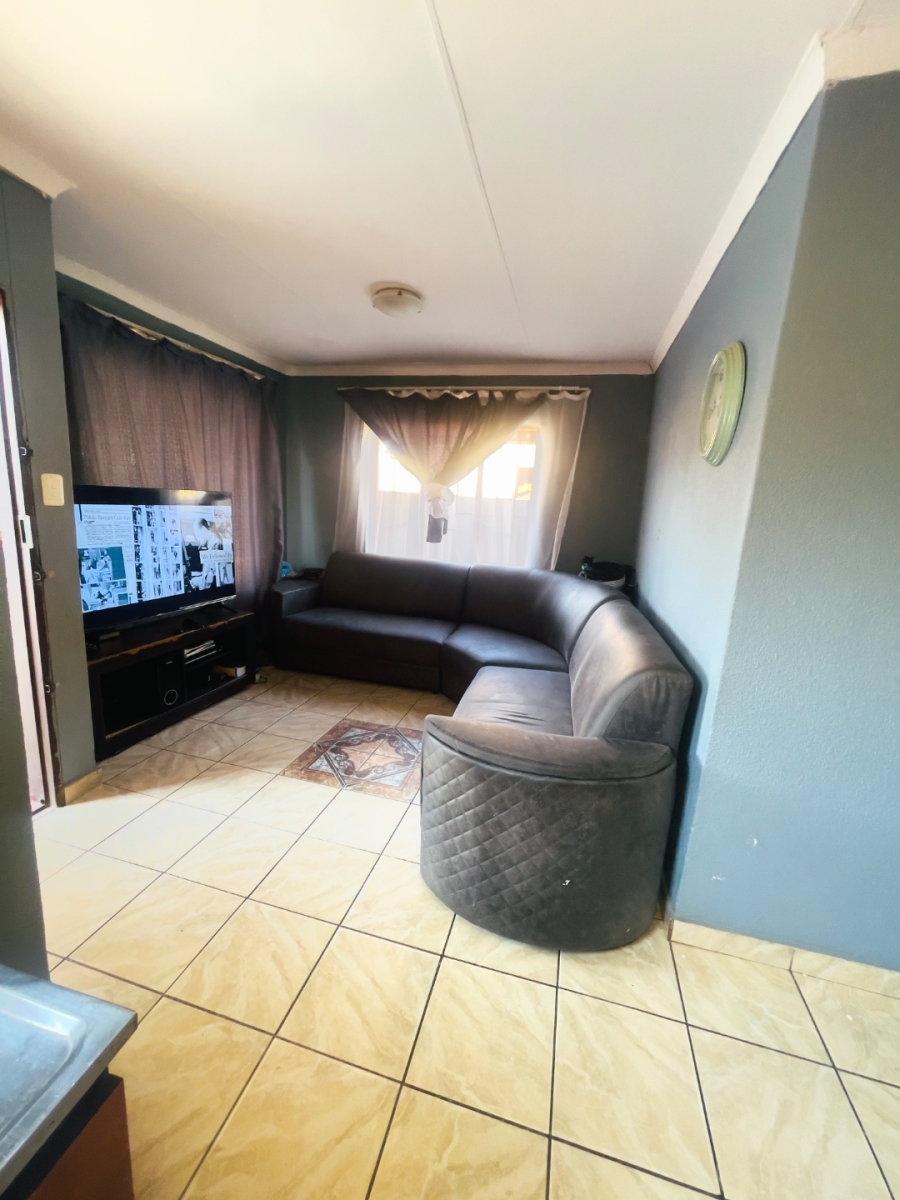To Let 3 Bedroom Property for Rent in Soshanguve VV Gauteng