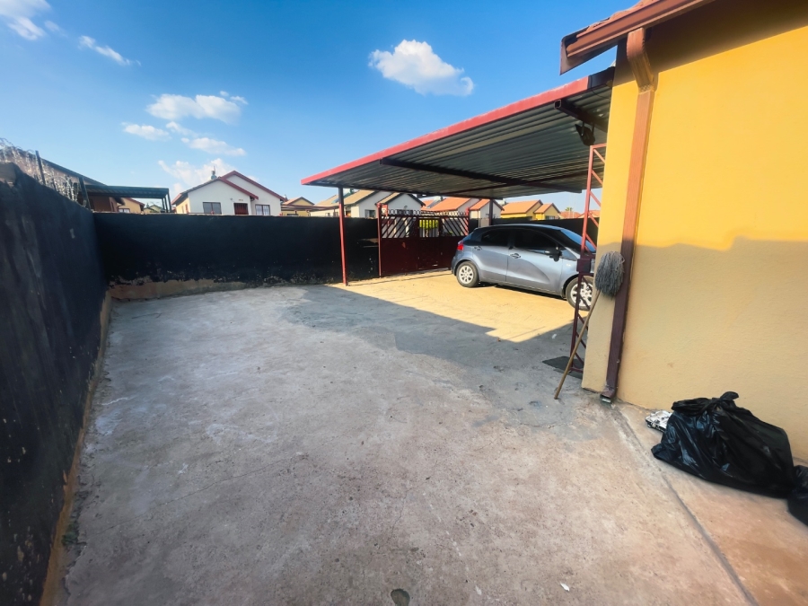 To Let 3 Bedroom Property for Rent in Soshanguve VV Gauteng