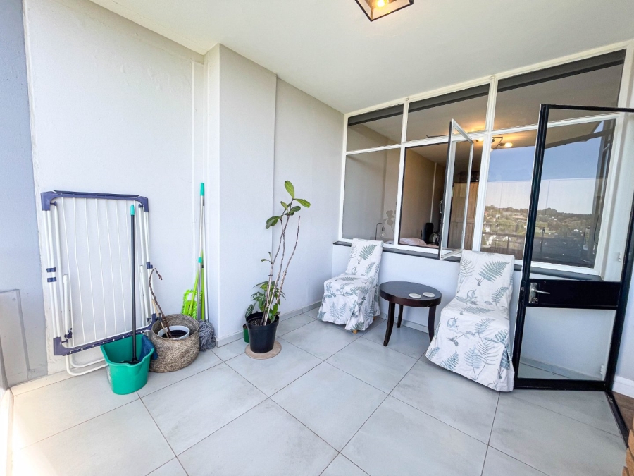 To Let 1 Bedroom Property for Rent in Benmore Gardens Gauteng