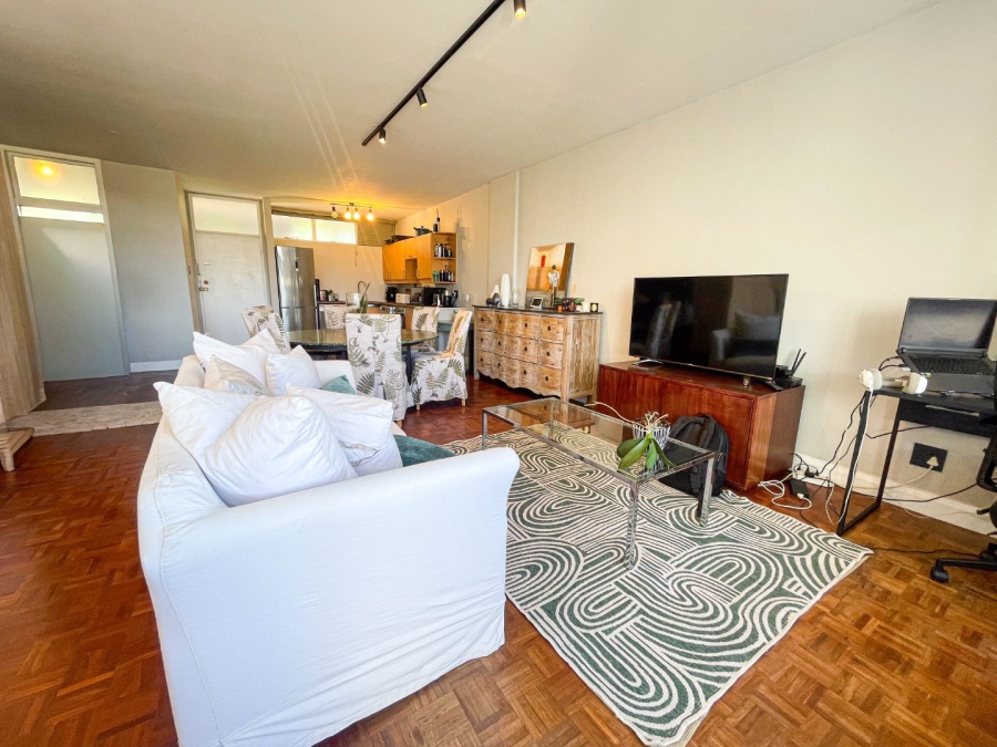 To Let 1 Bedroom Property for Rent in Benmore Gardens Gauteng