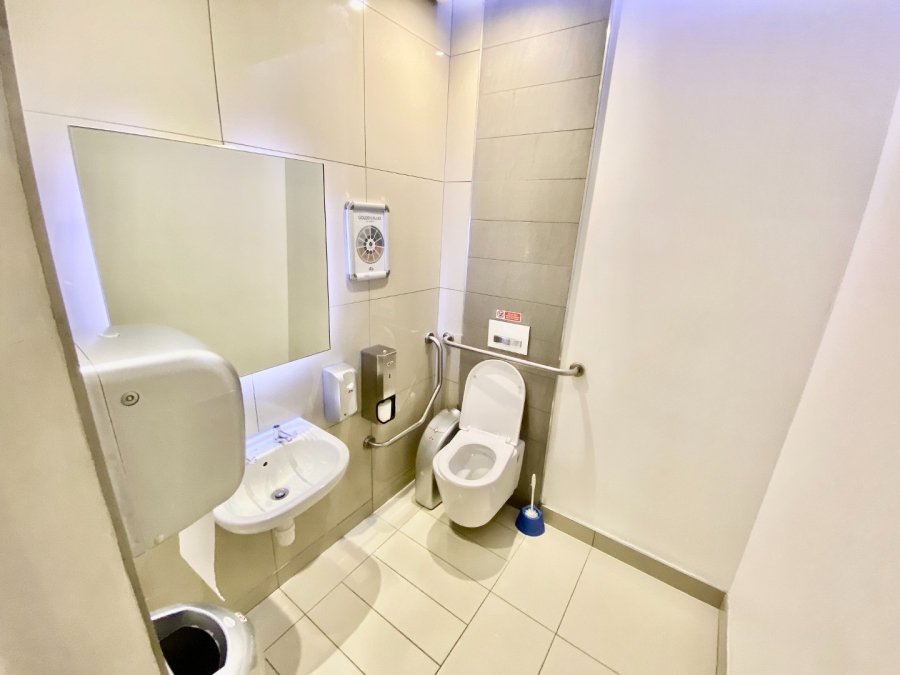 To Let Commercial Property for Rent in Doringkloof Gauteng