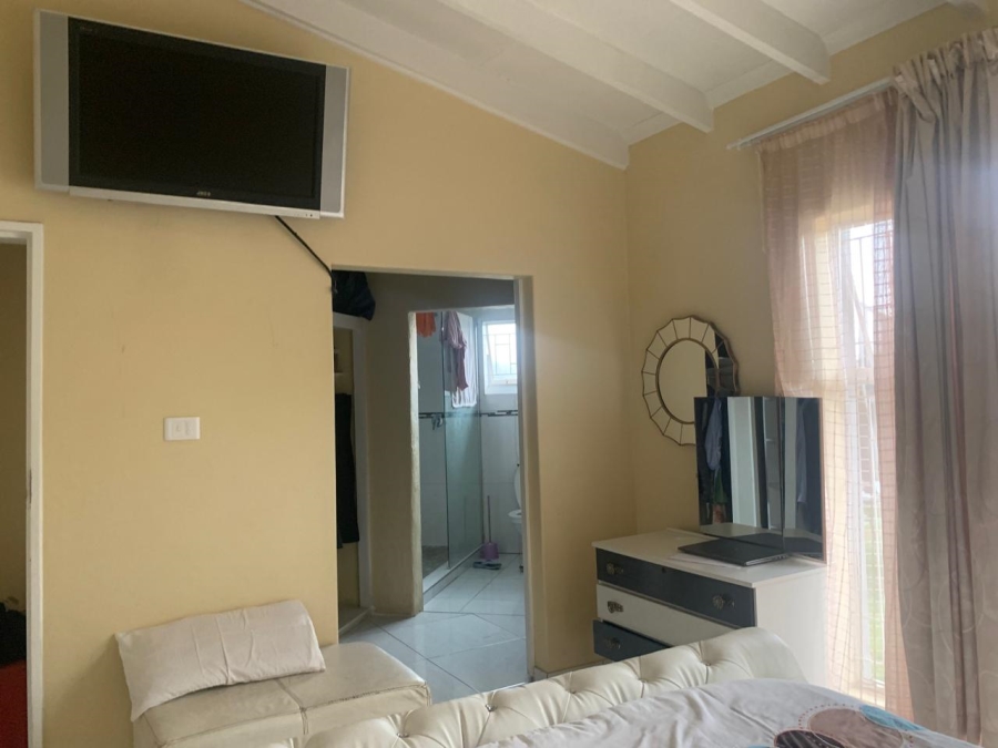 4 Bedroom Property for Sale in Norkem Park Gauteng