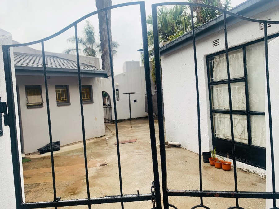 To Let 3 Bedroom Property for Rent in Norkem Park Gauteng