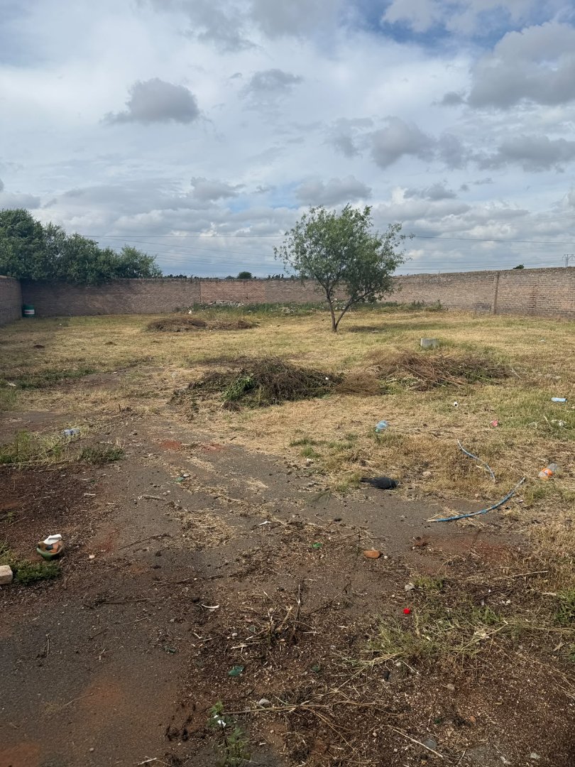 Commercial Property for Sale in Lenasia Ext 13 Gauteng