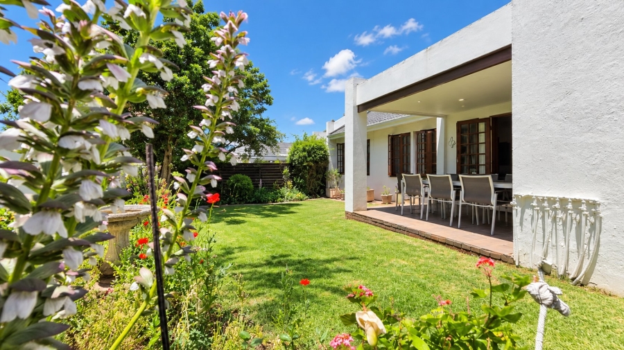 2 Bedroom Property for Sale in Lonehill Gauteng