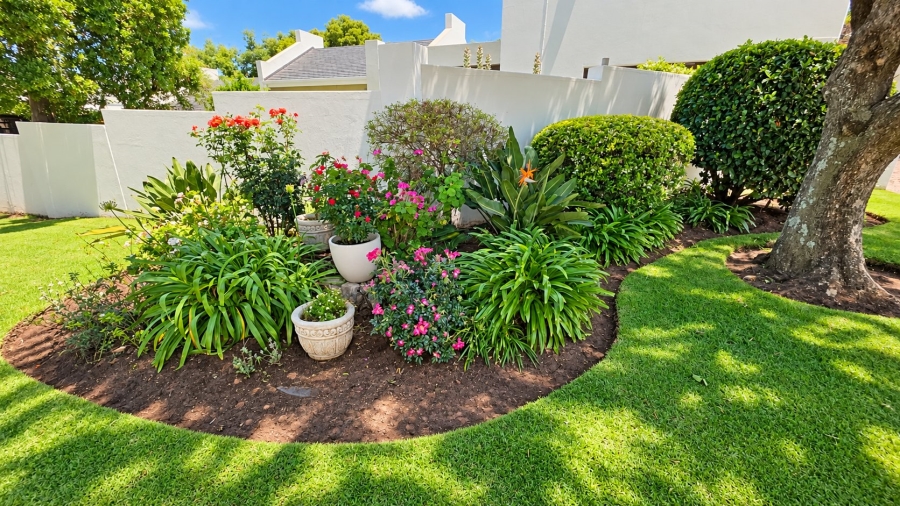 2 Bedroom Property for Sale in Lonehill Gauteng