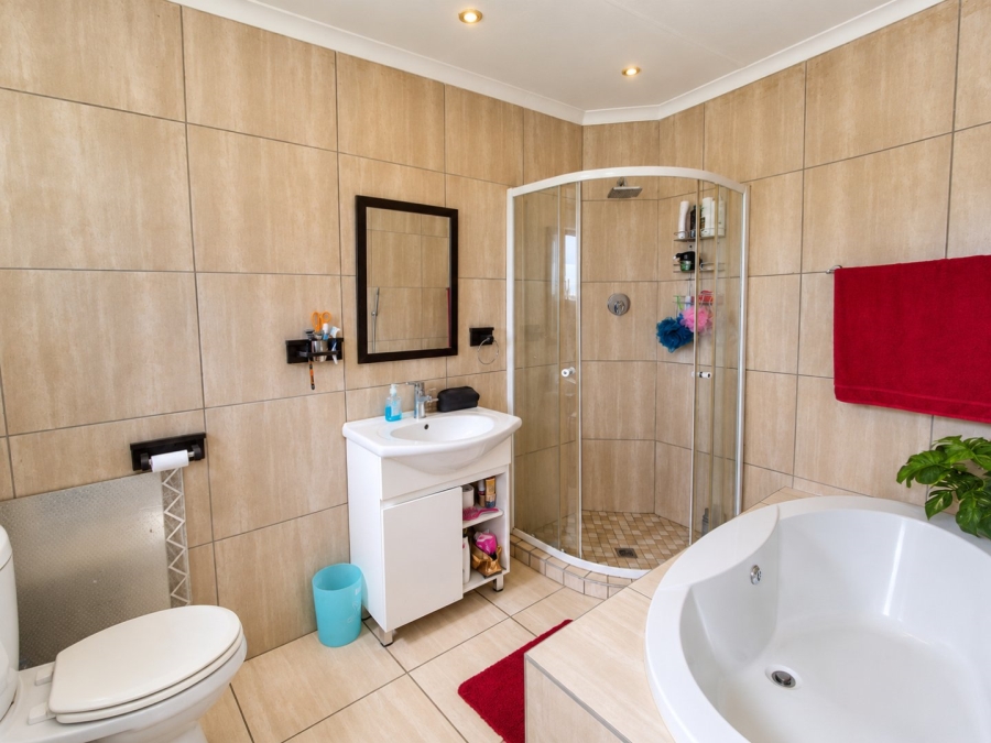 3 Bedroom Property for Sale in Sunnyridge Gauteng