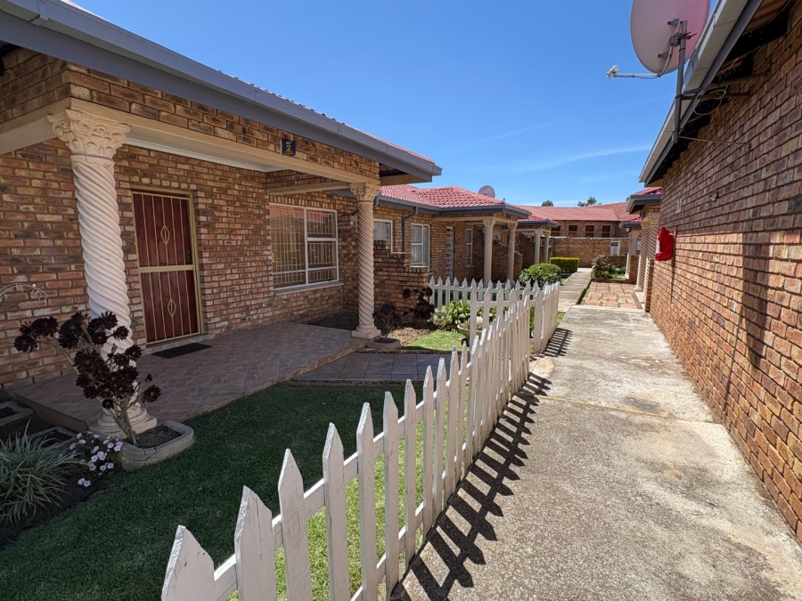 2 Bedroom Property for Sale in Van Dyk Park Gauteng