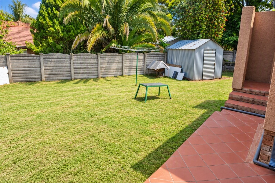 3 Bedroom Property for Sale in Vorna Valley Gauteng