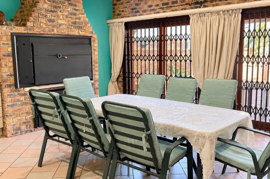 6 Bedroom Property for Sale in Morganridge Gauteng