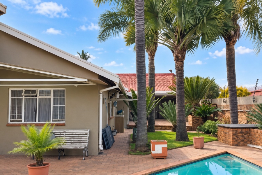 6 Bedroom Property for Sale in Morganridge Gauteng