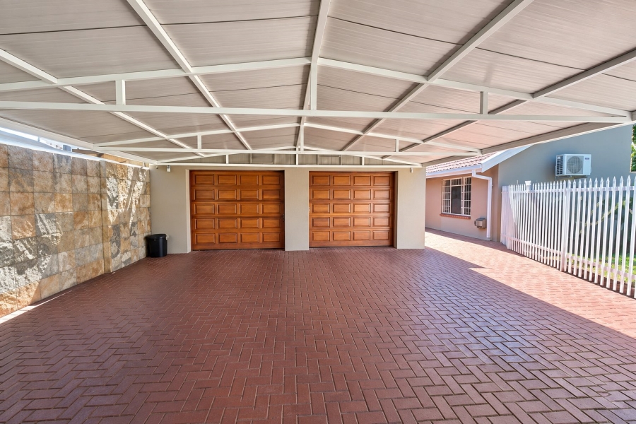 6 Bedroom Property for Sale in Morganridge Gauteng