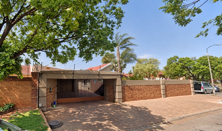 6 Bedroom Property for Sale in Morganridge Gauteng