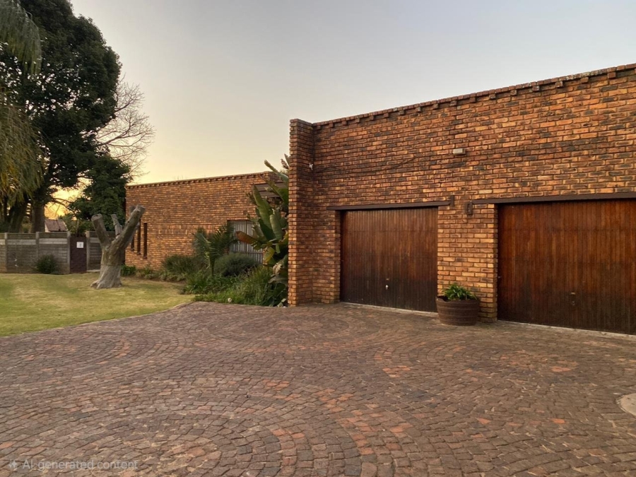 4 Bedroom Property for Sale in Crystal Park Gauteng