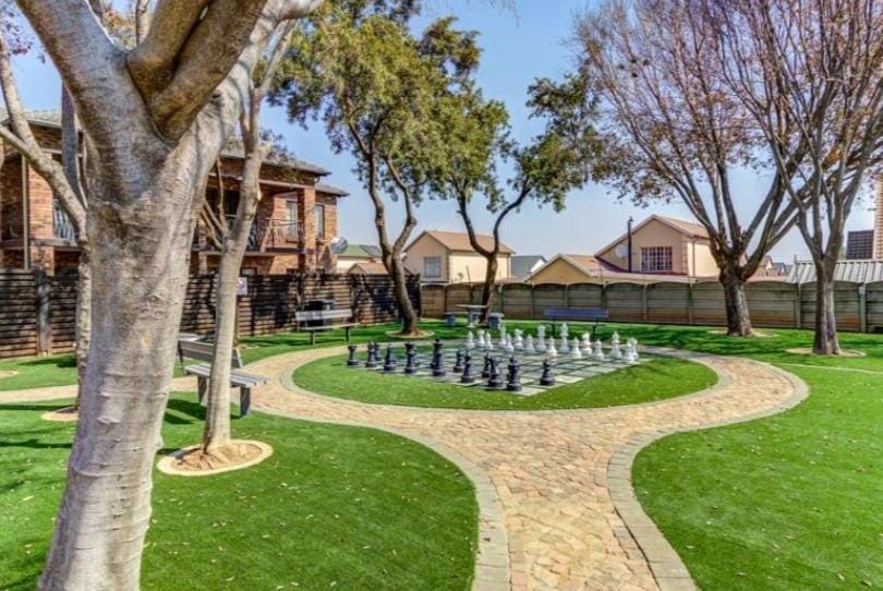 3 Bedroom Property for Sale in Sonneveld Gauteng