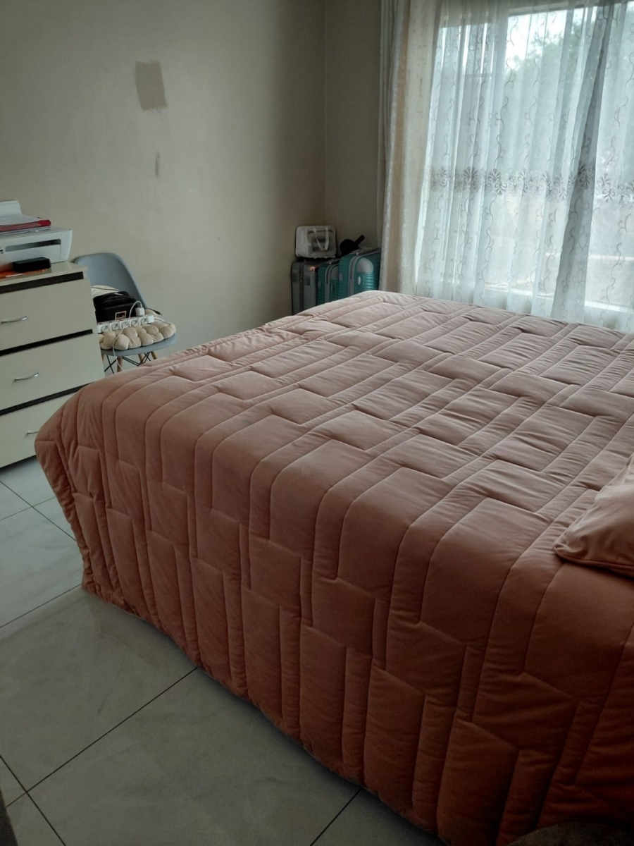 3 Bedroom Property for Sale in Sonneveld Gauteng