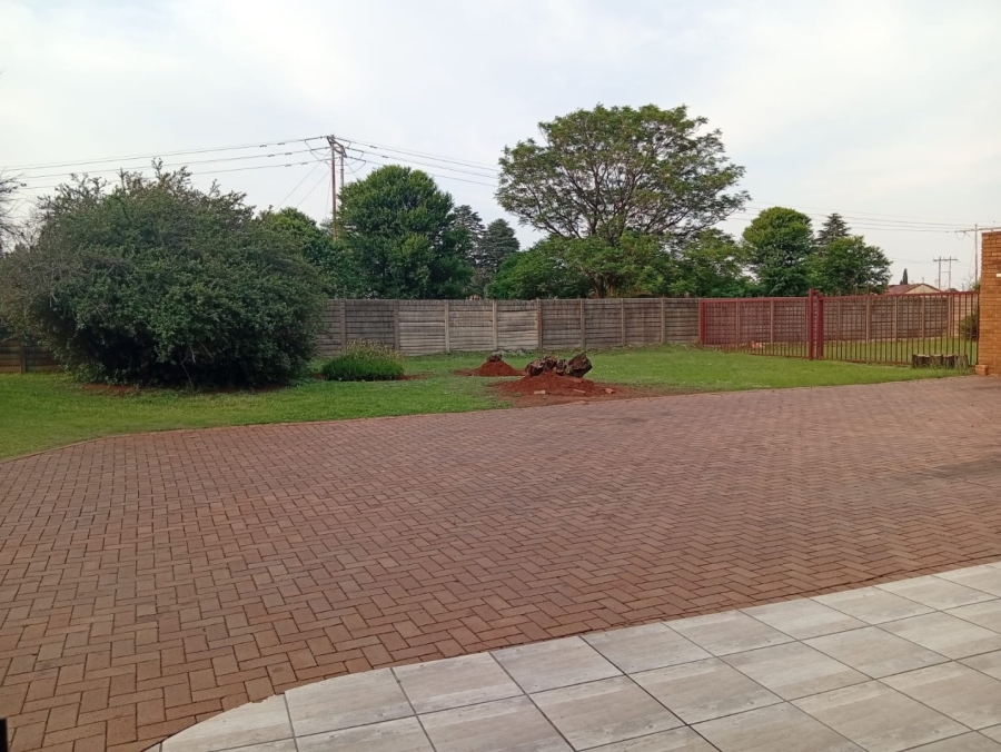 3 Bedroom Property for Sale in Pollak Park Gauteng
