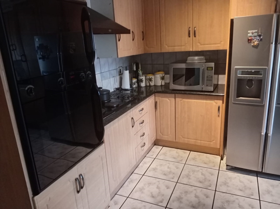 3 Bedroom Property for Sale in Pollak Park Gauteng