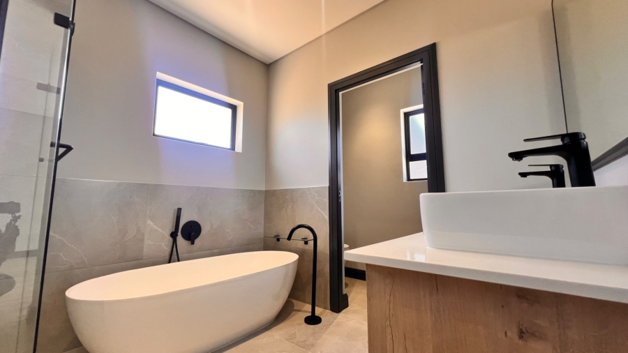 4 Bedroom Property for Sale in Fountainbrook Estate Gauteng