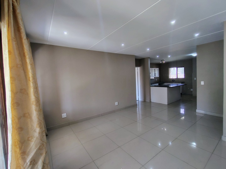 3 Bedroom Property for Sale in Halfway Gardens Gauteng