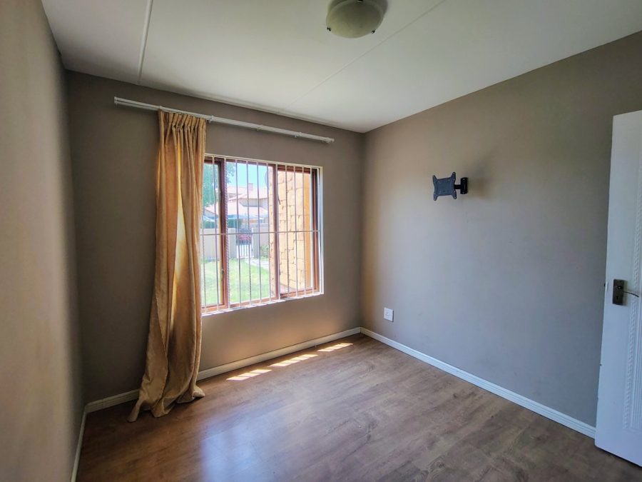 3 Bedroom Property for Sale in Halfway Gardens Gauteng