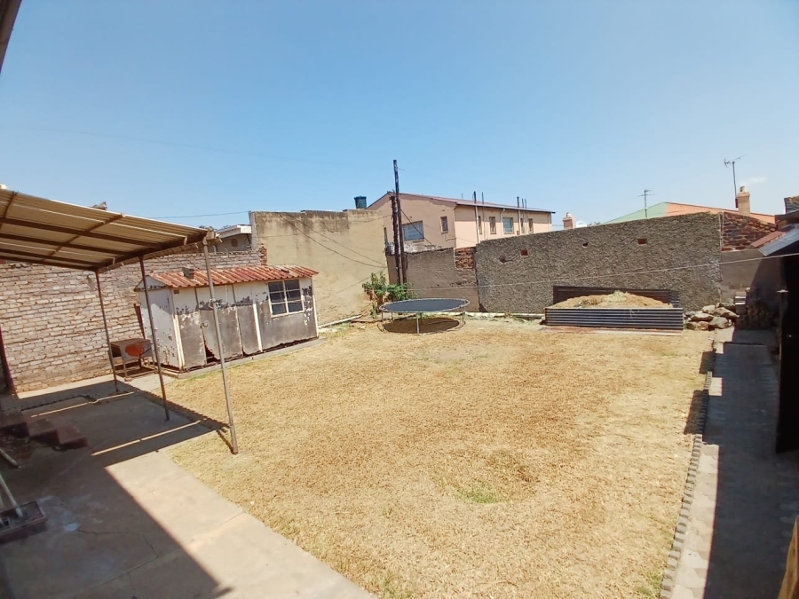 4 Bedroom Property for Sale in Rosettenville Gauteng
