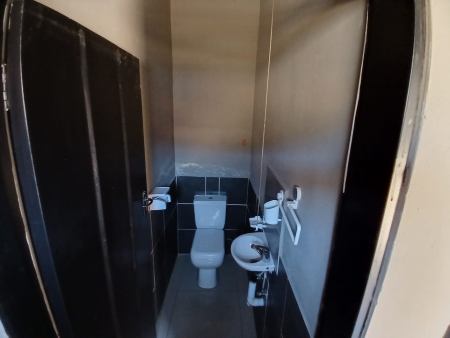 4 Bedroom Property for Sale in Rosettenville Gauteng