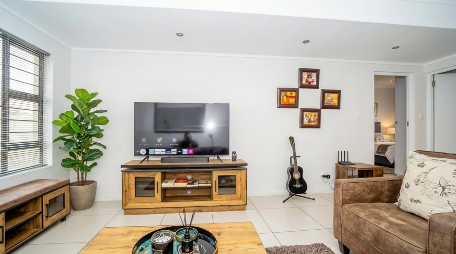 To Let 2 Bedroom Property for Rent in Edenburg Gauteng