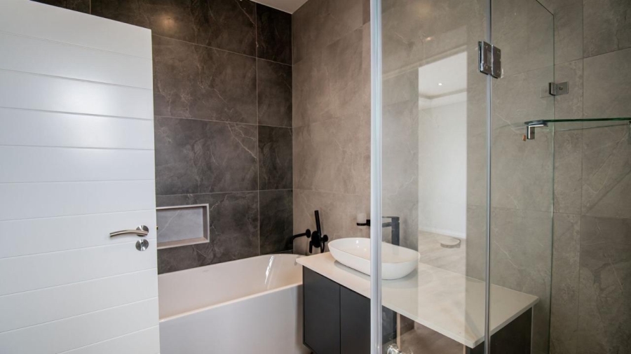5 Bedroom Property for Sale in Pretoria North Gauteng
